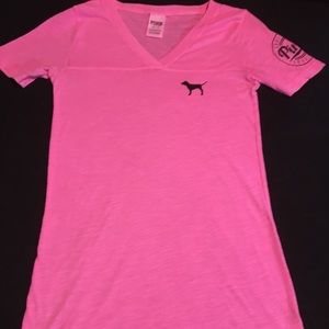 Sale ! PINK xs tee shirt ! 💖 like new !